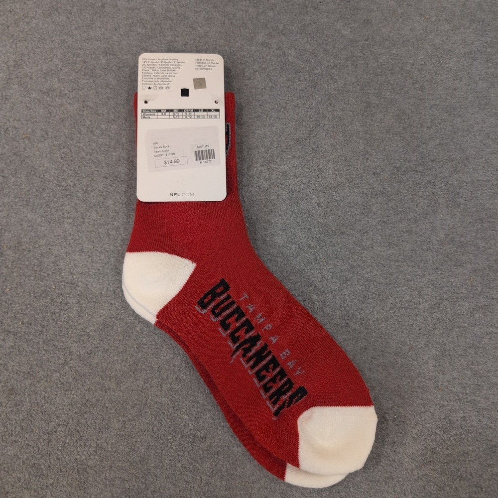 Tampa Bay Buccaneers NFL Team Apparel Red Crew Socks LG 5001U10 - Picture 3 of 4